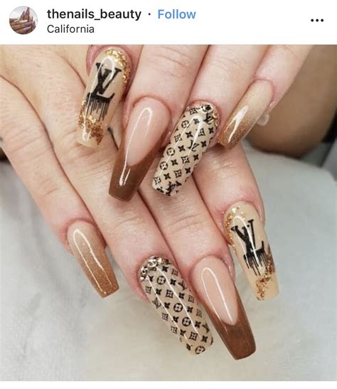 uñas louis vuitton 2021